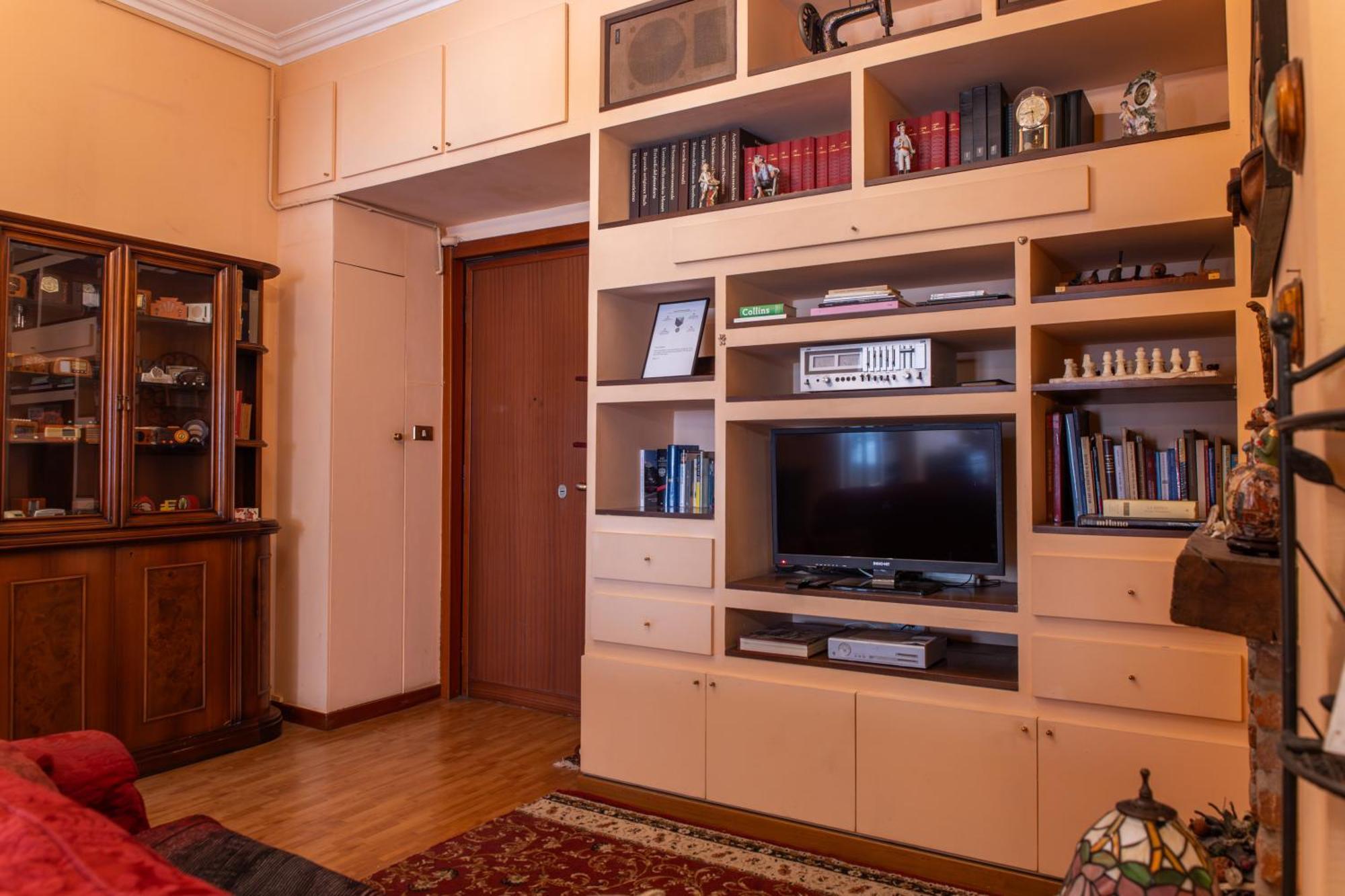 Duomo Walking Distance Elegant Flat With View Apartment Milano Ngoại thất bức ảnh
