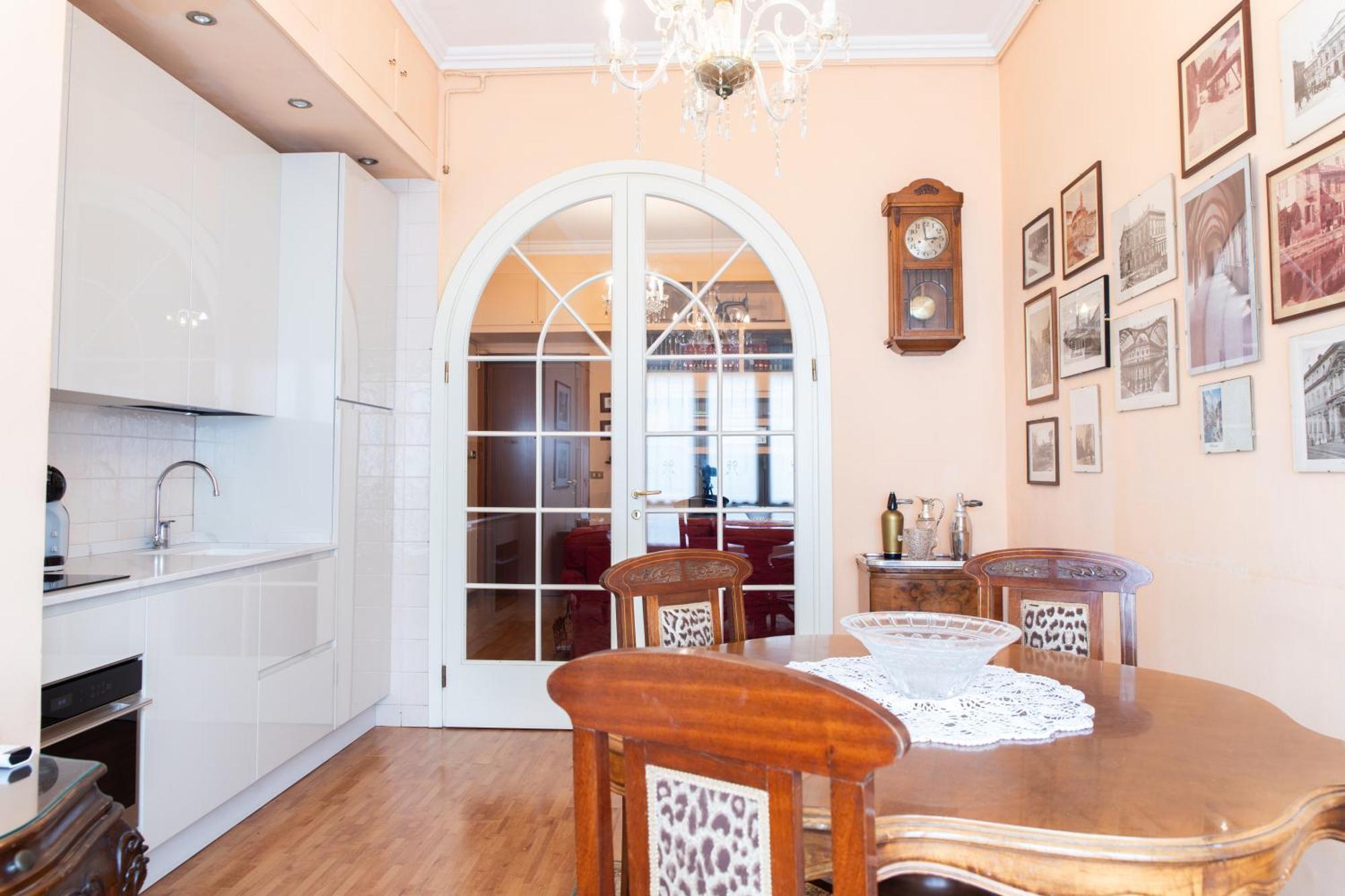 Duomo Walking Distance Elegant Flat With View Apartment Milano Ngoại thất bức ảnh